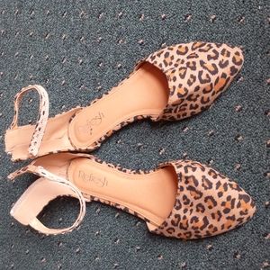 Leopard flats